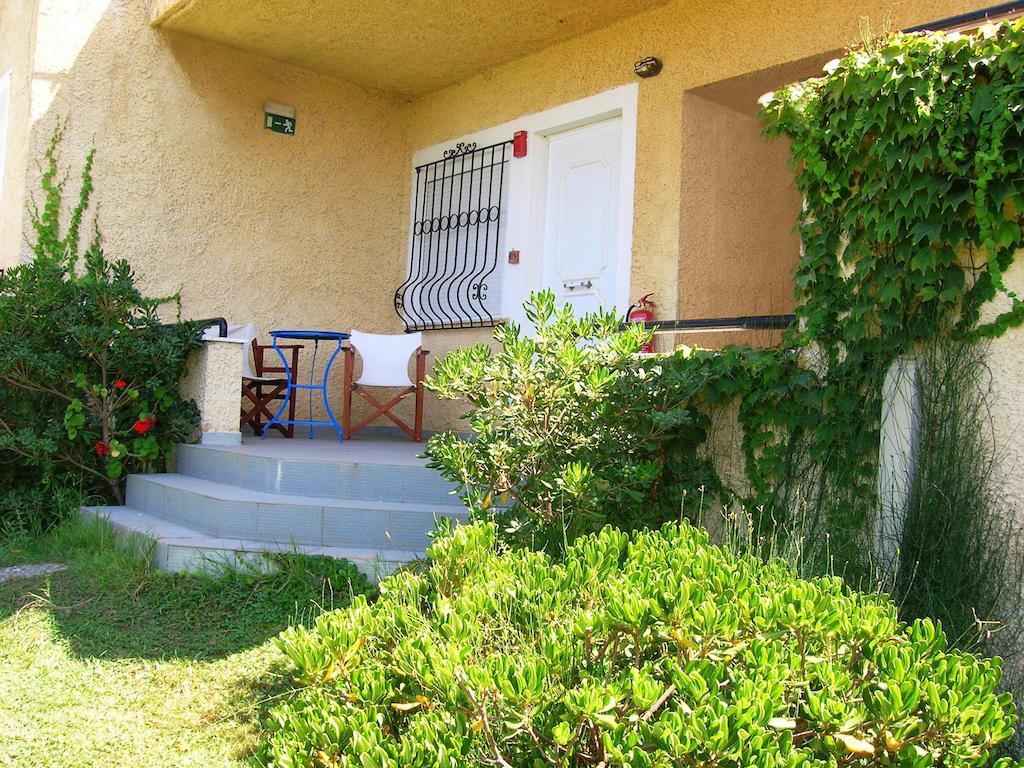 Villa Fleria Seaside Studios & Apts Gerani  Екстер'єр фото