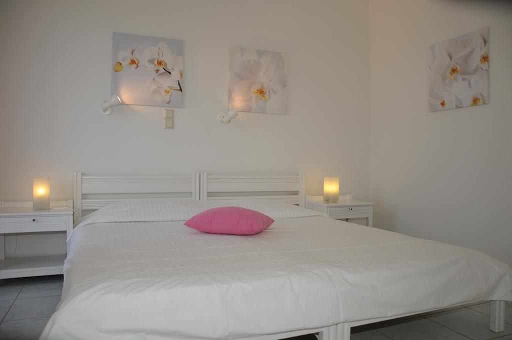 Villa Fleria Seaside Studios & Apts Gerani  Екстер'єр фото